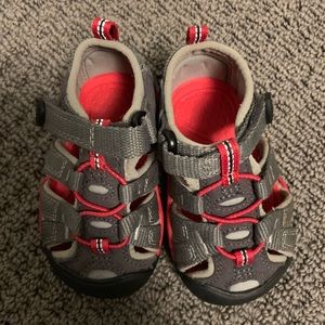 Keen toddler boy sandal